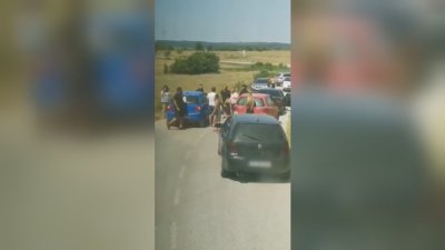 В селото на биячите, пребили шофьора край Луковит, има засилено полицейско присъствие