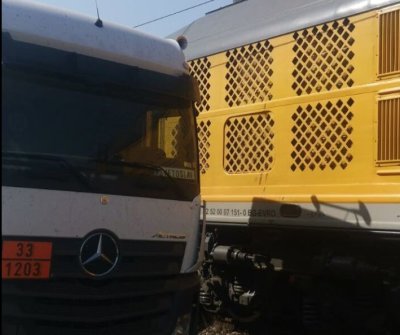 Товарен влак блъсна цистерна край Симеоновград Инцидентът е станал около