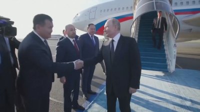 Руският президент Владимир Путин пристигна в Казахстан за участие в