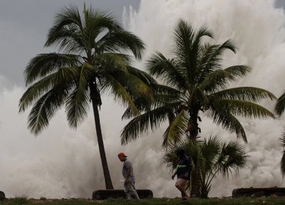Армагедон в рая: Ураганът "Берил" превърна обитаем остров в необитаем