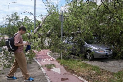 Бурята в Черна гора взе две жертви