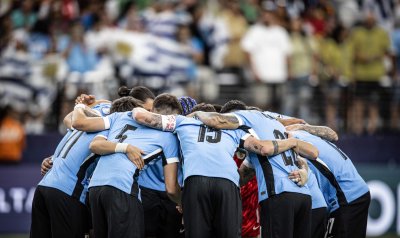 Националният отбор на Уругвай се промъкна до Топ 4 на