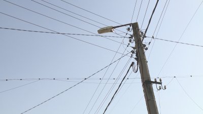 Заради редовни токови удари цяло село в кюстендилско не може