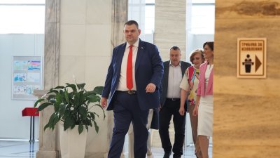 ДПС ще изпрати писма до останалите политически партии от 50 ото