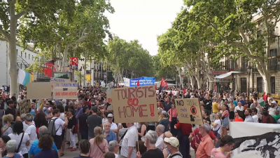 В испанския град Барселона се проведе демонстрация срещу масовия туризъм