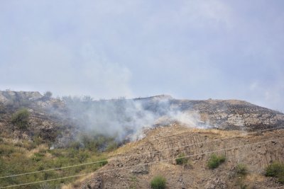 Пожар гори близо до АМ "Тракия"