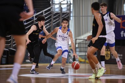 Баскетболните национали U18 загубиха и втората контрола с Гърция