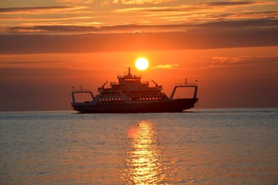 Нова фериботна линия свързва Солун с островите в Егейско море
