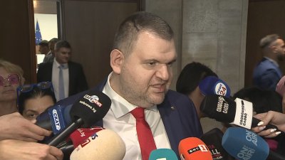 ДПС има 30 евроатлантически депутати и те ще бъдат депутати - Пеевски коментира разединението в ДПС