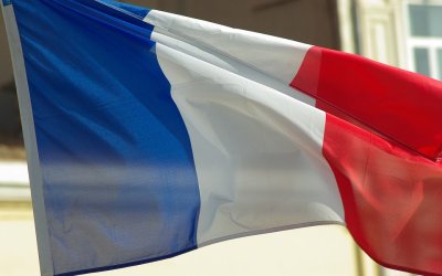 Обрат във Франция според първите прогнозни резултати