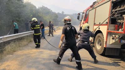 Пожарът край Стара Загора вече е под контрол