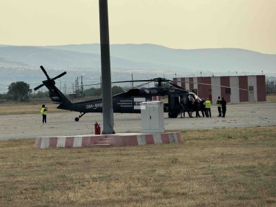 Кацна първият от двата вертолета на Чешките военни сили