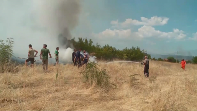Община Хисаря се нуждае спешно от доброволци за гасенето на пожара над Миромир