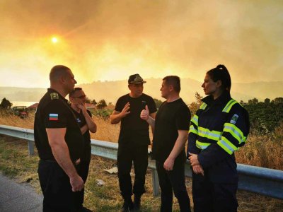 Пожарът край Свиленград продължава да гори