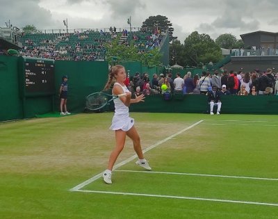 Росица Денчева се класира за четвъртфиналите на Уимбълдън при девойките