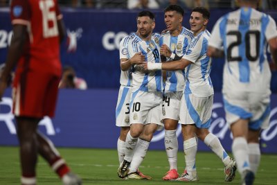 ФИФА ще разследва аржентинските расистки скандирания след финала на Копа Америка