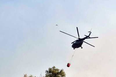 Правителството ще оборудва в най-кратък срок още два хеликоптера за гасене на пожари