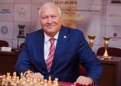 Дългогодишният шахматен функционер Васил Антонов се завръща на председателския пост