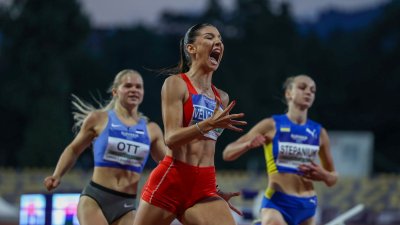 Радина Величкова със златен медал от европейското по лека атлетика за юноши и девойки до 18 г.