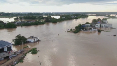 Севернокорейската централна телеграфна агенция разпространи кадри на лидера Ким Чен