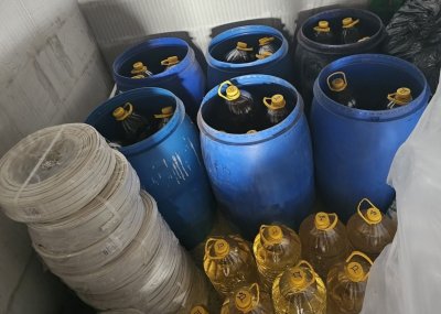 Иззеха над 1400 литра нелегална ракия при проверки по морето