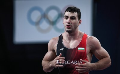 Семен Новиков спечели златото във финала на олимпийския турнир по