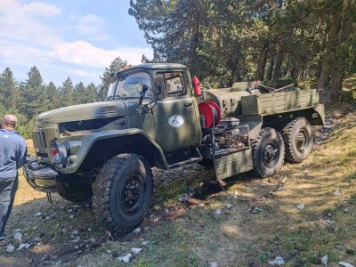 Служител на Югозападното държавно предприятие пострада при гасене на пожара