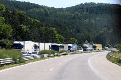 Пуснаха движението на АМ "Тракия" след жестоката катастрофа