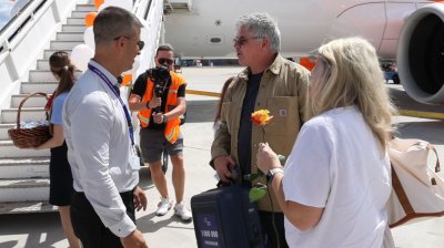 Летище Бургас посрещна милионния си пътник днес Това е Пол