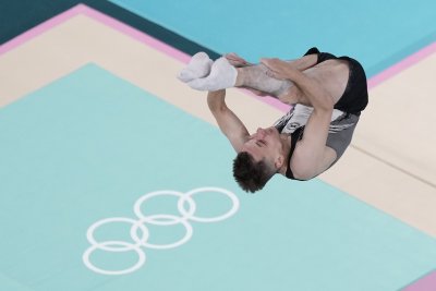 Иван Литвинович от Беларус завоюва второ олимпийско злато в скоковете на батут