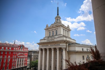 ПП ДБ признаха за разговори за свалянето на председателя на