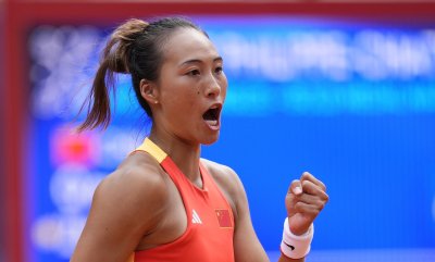 Златен медал за китайката Цинвър Чжън в турнира по тенис в Париж