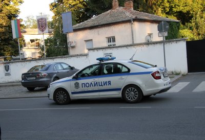 Оставен патрон в пистолета е сред версиите за застреляния от сина му полицай в Пловдив