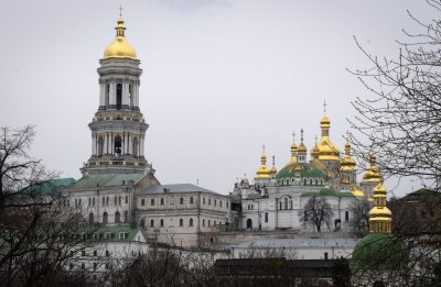 Зеленски подписа закон, забраняващ свързаната с Москва православна църква