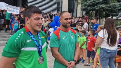 Тържествено посрещане за Сали Салиев в Търговище