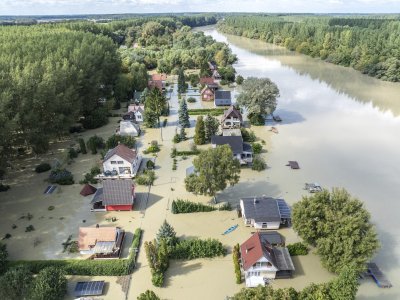 Части от Европа под вода: Бурята "Борис" достигна Италия, расте броят на жертвите