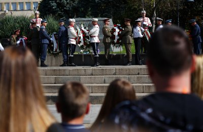 София също отбелязва Денят на независимостта с церемония пред паметника