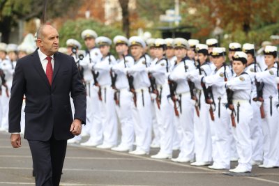 На церемония пред ВМА бъдещи военни лекари от втория випуск