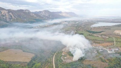 Пожар горя в депото за битови отпадъци на Мездра и