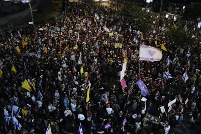 "НЕ на войната" - протести в Тел Авив