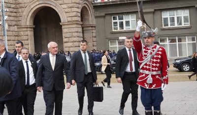 Служебният премиер Димитър Главчев подчерта че отдавна не прави сметка