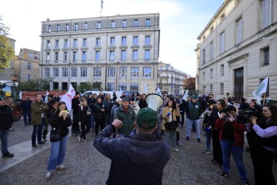 Протести на фермери във Франция срещу перспективата за търговско споразумение