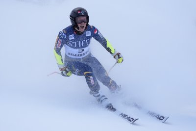 Олимпийската шампионка Сара Хектор Швеция спечели гигантския слалом при жените