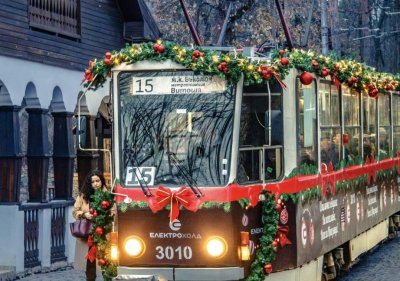 Six Christmas trams bring holiday cheer to Sofia