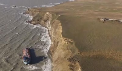 200 тона пясък вероятно са замърсени заради петролния разлив в