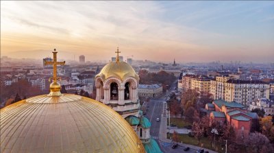 НА ЖИВО: Празнично богослужение за Бъдни вечер