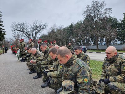 В памет на загиналите войници в Кербала: 21 години по-късно си спомняме за героите със свещени клетви