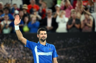 Джокович показа колебания, но спечели първия си мач на Australian Open