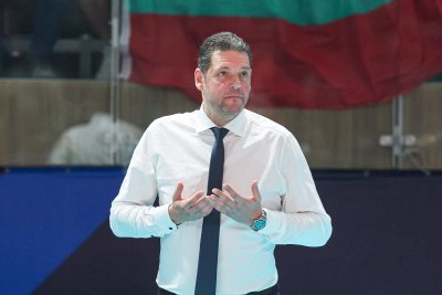 Чиста победа за Локомотив Новосибирск на Пламен Константинов в руската Суперлига