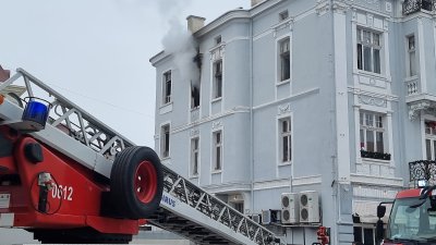 Разследват причините за пожара в къщата - паметник на културата в Пловдив